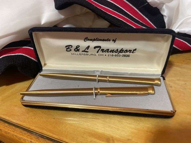 (2) Holloway B & L Transport jackets & (2) pens