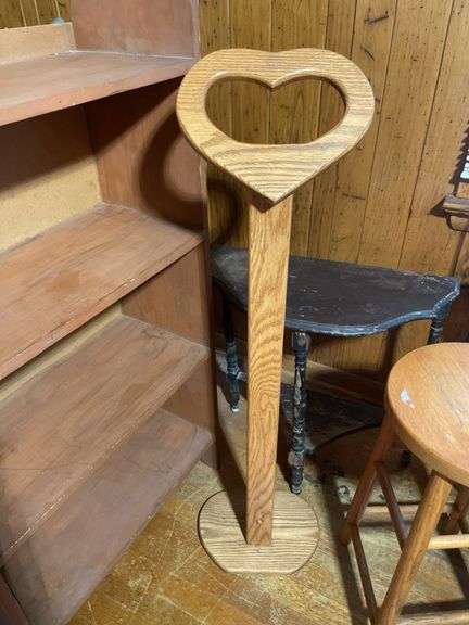 Lot of stands, bookcase and stool