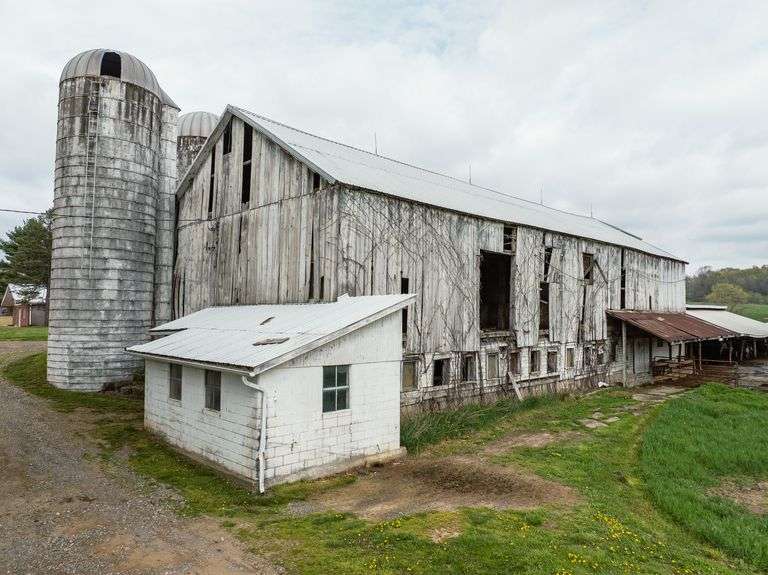 Iconic Dover Ohio 176.5 Acre Farm
