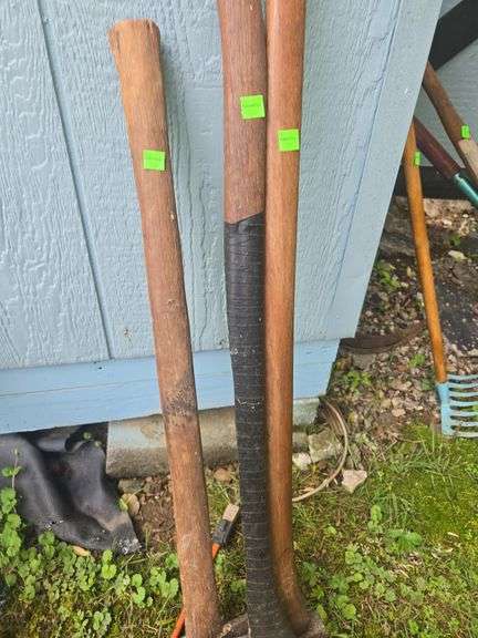 (3) Axes
