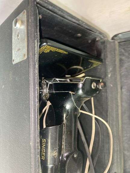 Singer Featherweight Sewing Machine