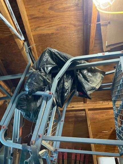Metal Deer Stand