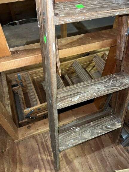 4ft Wooden Ladder