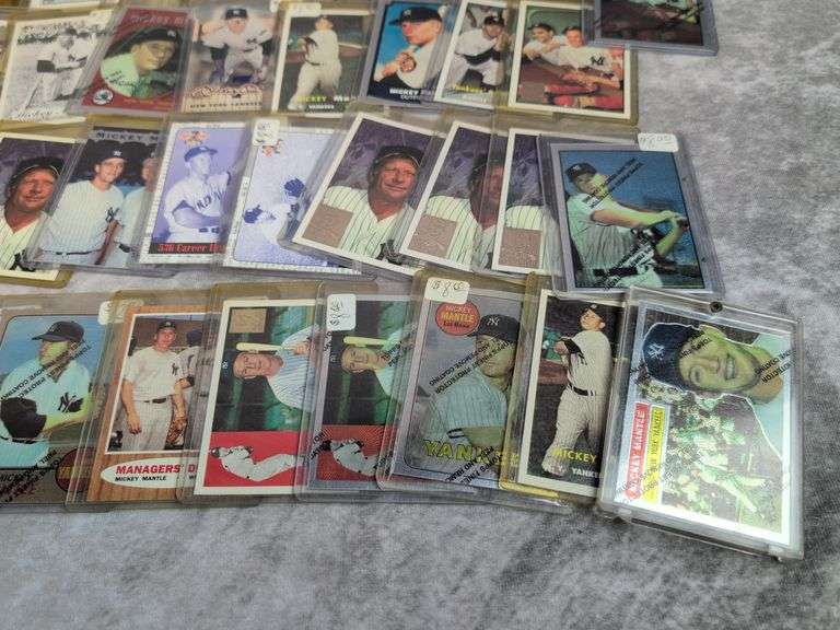 43- Card Mickey Mantle Modern Lot