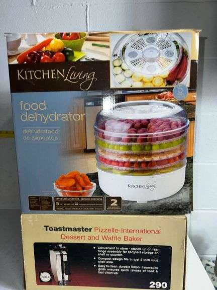 Toastmaster Waffle Maker, Kitchen Living Dehydrator