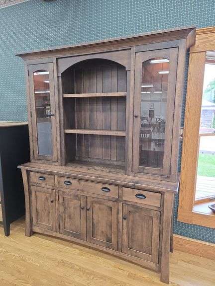 Delly lighted hutch w/ can lights & touch switch