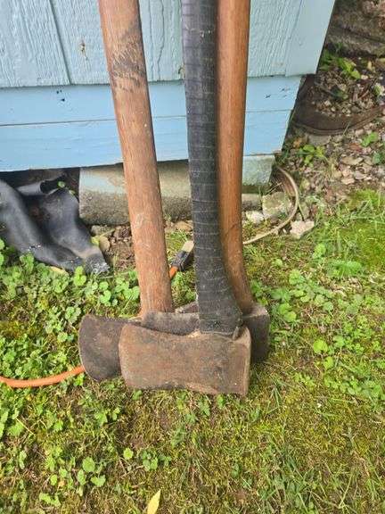 (3) Axes