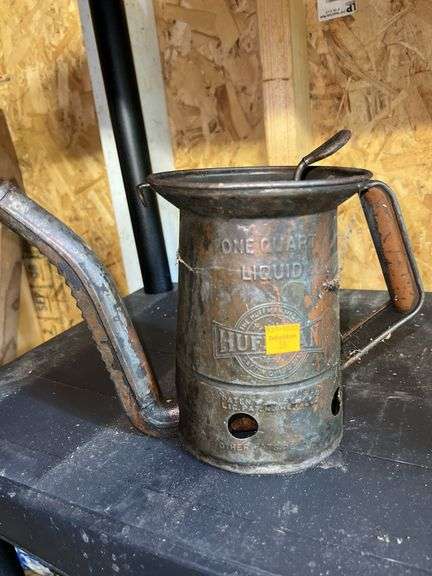 Vintage 1 Quart Water Pitcher