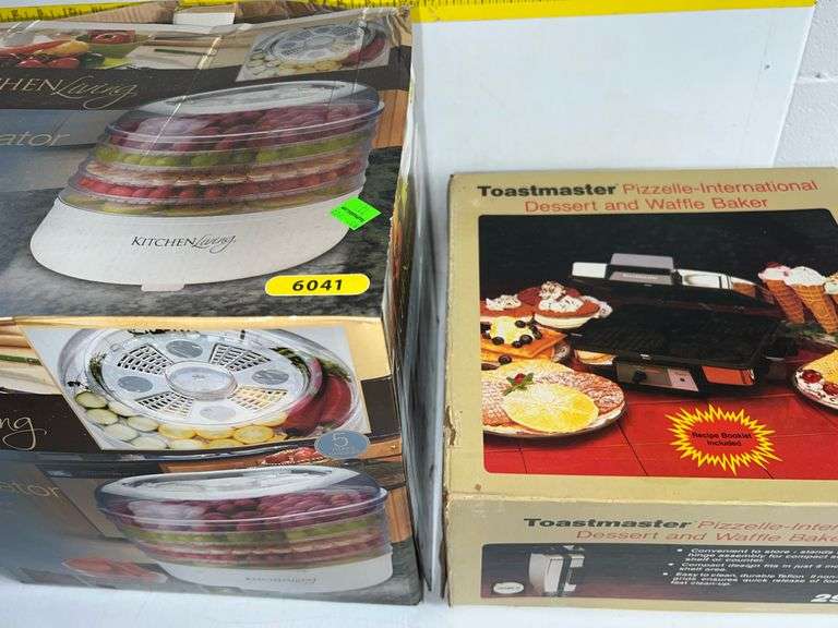 Toastmaster Waffle Maker, Kitchen Living Dehydrator