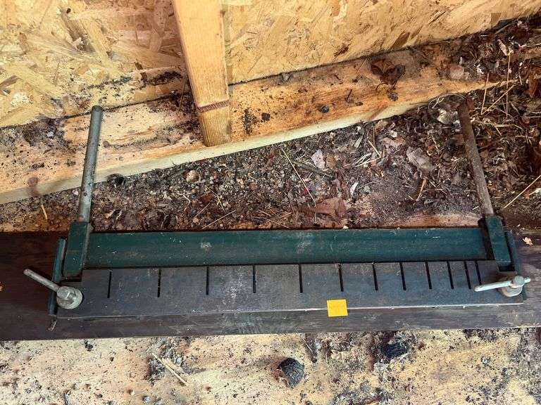 Sheet Metal Bending Tool
