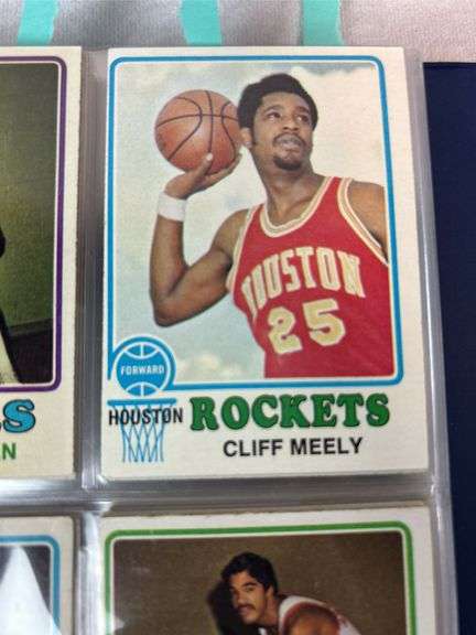 (225+) 1973-74 Topps Basketball Partial Set -