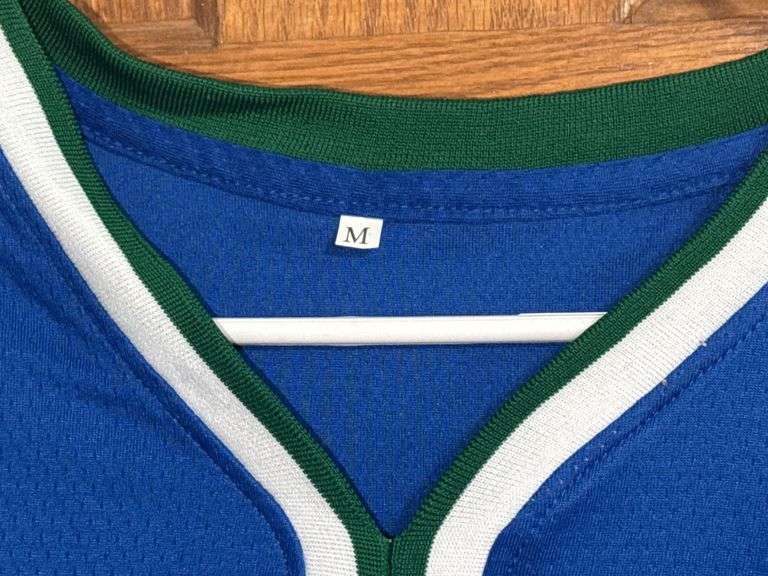 Luka Doncic Dallas Mavericks Jersey (Size M)