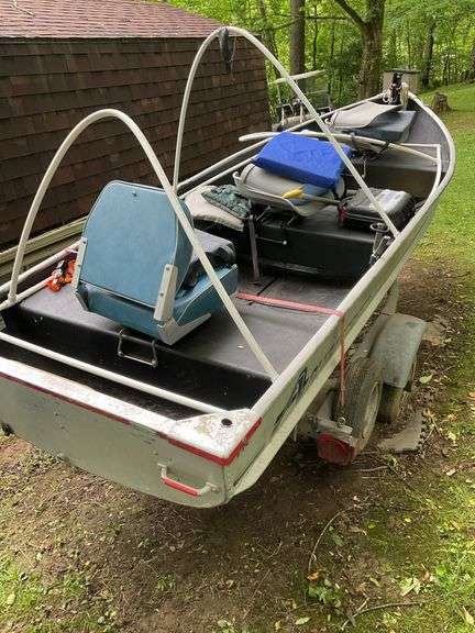 14’ Alumacraft V Bottom Boat and Trailer