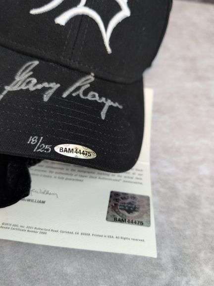 Gary Player signed hat w/display case, Upper Deck authenticated