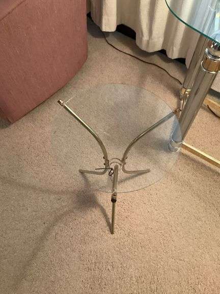 SMALL GLSS TOP END TABLE