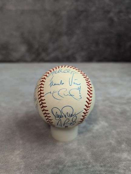 St. Louis Cardinals Team ball w/ Albert Pujlos plus many other Stars & Rookies, full letter JSA