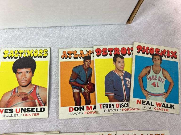 (700+) 1971-72 Topps Basketball Cards with Duplicates