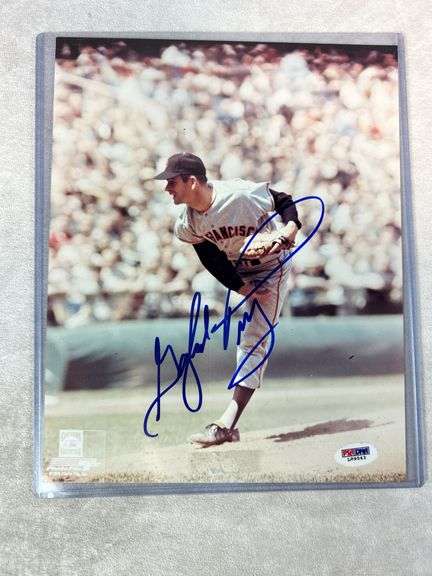 Gaylord Perry Signed 8x10 Photo & (3) Indians Facsimile Signed Baseballs