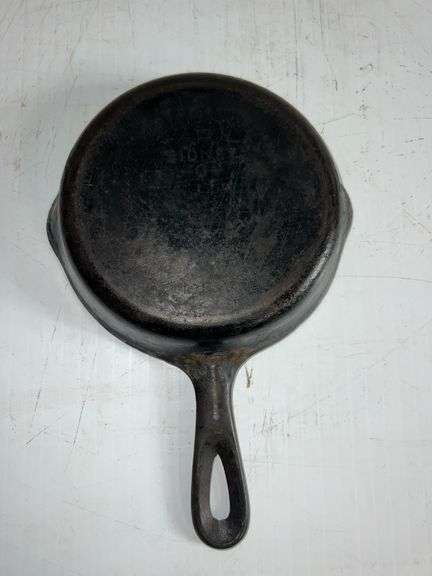 Wagner Ware Cast Iron Skillet
