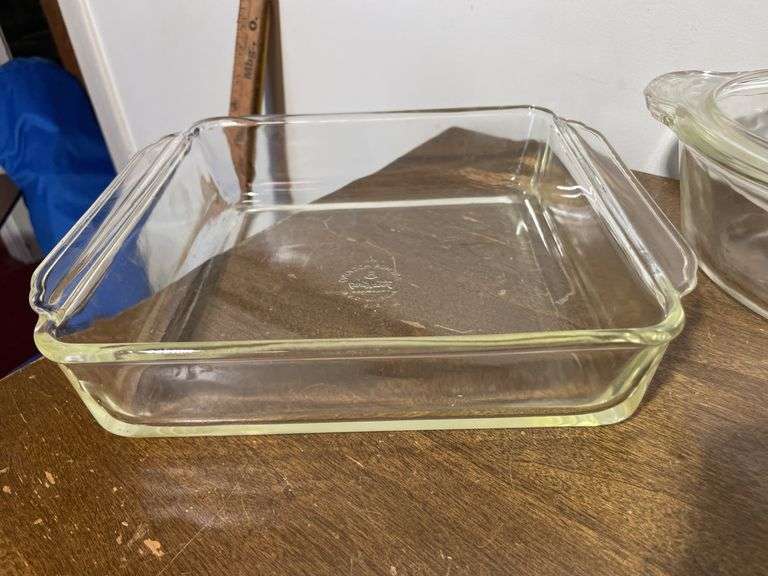 Pyrex and fire king baking dishes