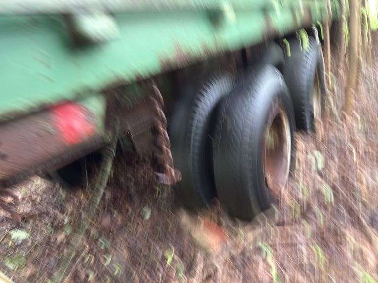 40 ft flat bed trailer sells as is