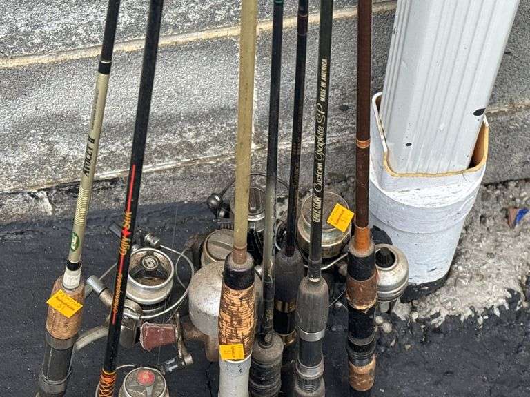 (7) Fishing Poles