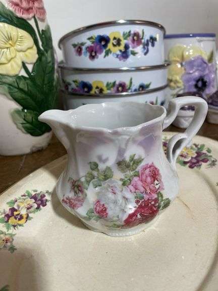Decorative glassware mostly pansies & other florals