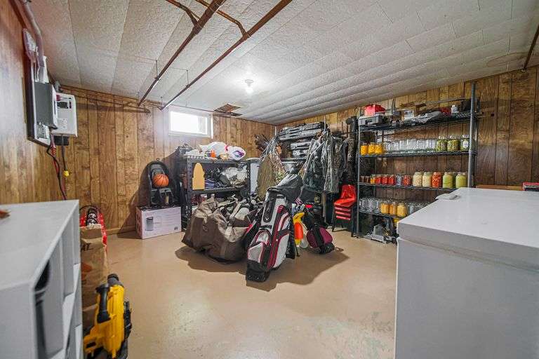 Kidron Home SOLD $593,000