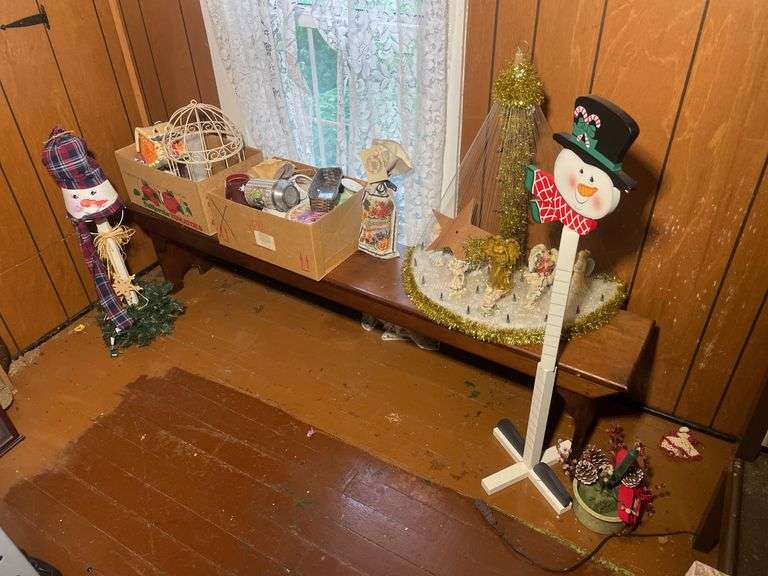 Lot of Christmas/seasonal decor including snowmen, lighted angel scene and more