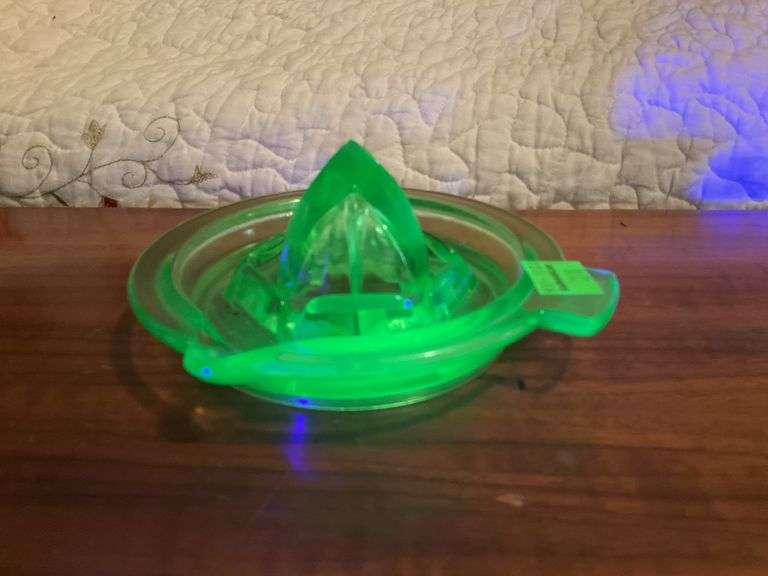 Vintage Uranium Glass Juicer