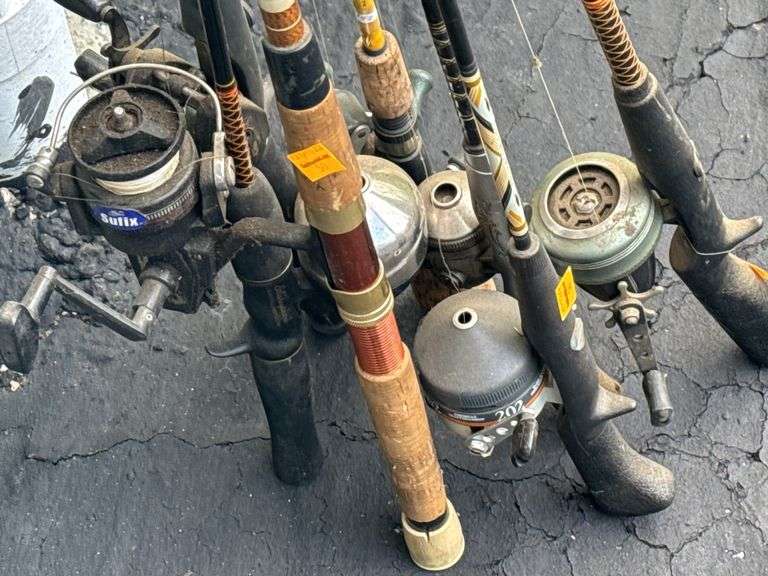(7) Fishing Poles