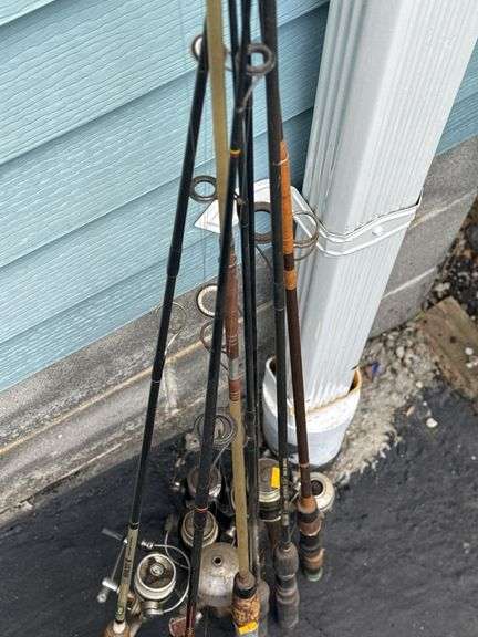 (7) Fishing Poles
