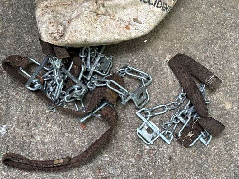 Tire Chains w/ Carrying Sack