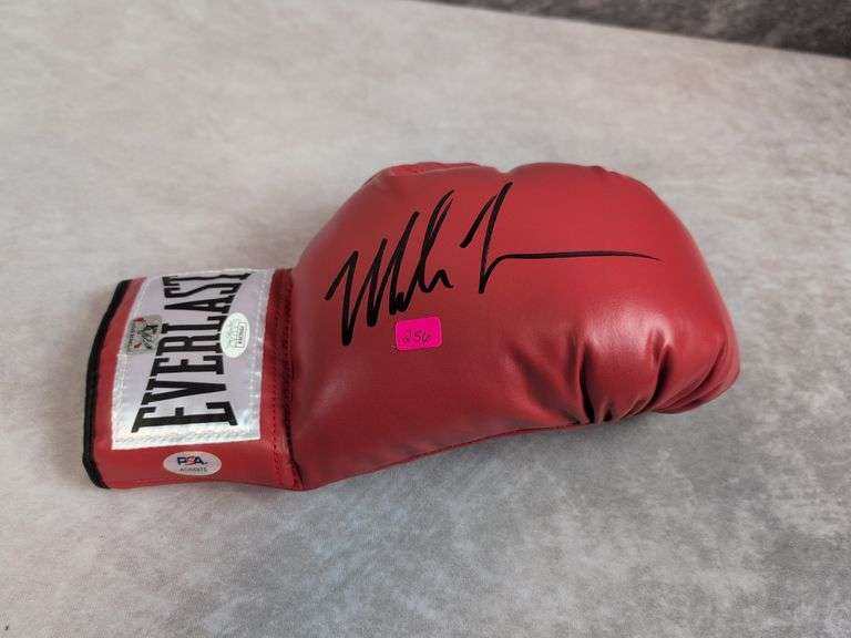 Mike Tyson signed boxing glove, signed 'Everlast', PSA & JSA