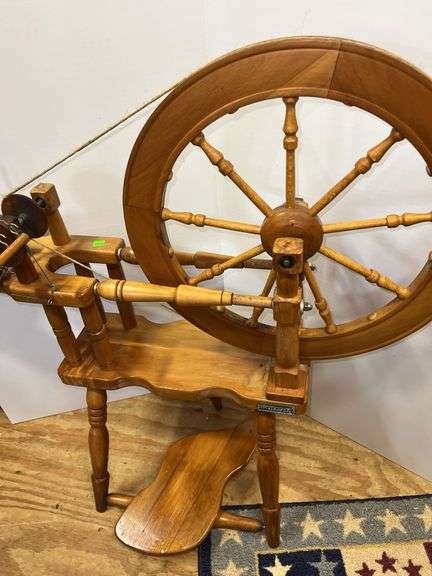 Vintage Wooden Spinning Wheel