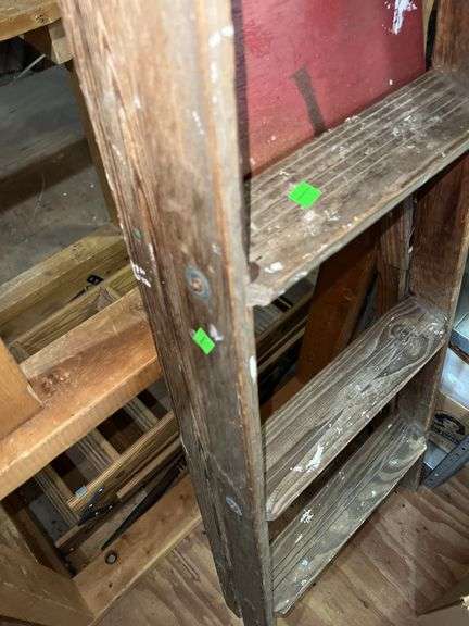 4ft Wooden Ladder