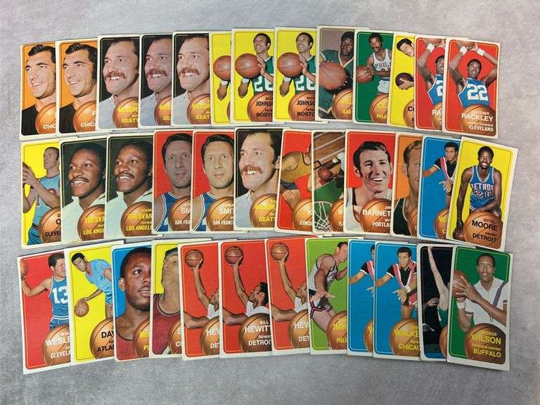 (125+) 1970-71 Topps Basketball Cards with Duplicates