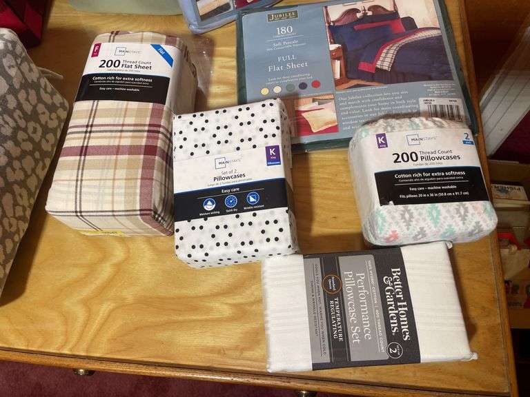 Mostly new Sheet sets & pillow cases