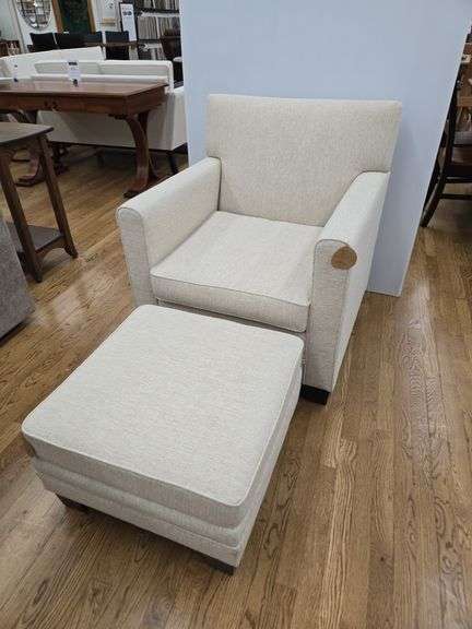 Local Amish made accent chair & ottoman