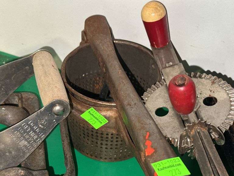 Vintage Kitchen Items
