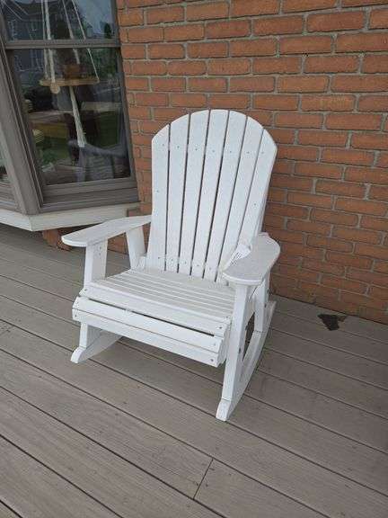 White poly rocker