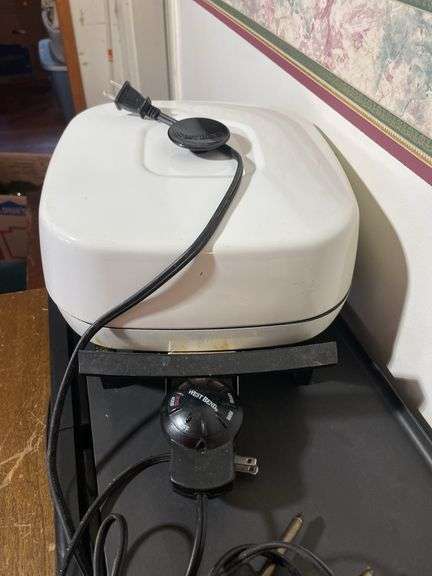 Hamilton beach electric knife, west bend and toastmaster skillets, Tupperware bowl, iron, hand mixer