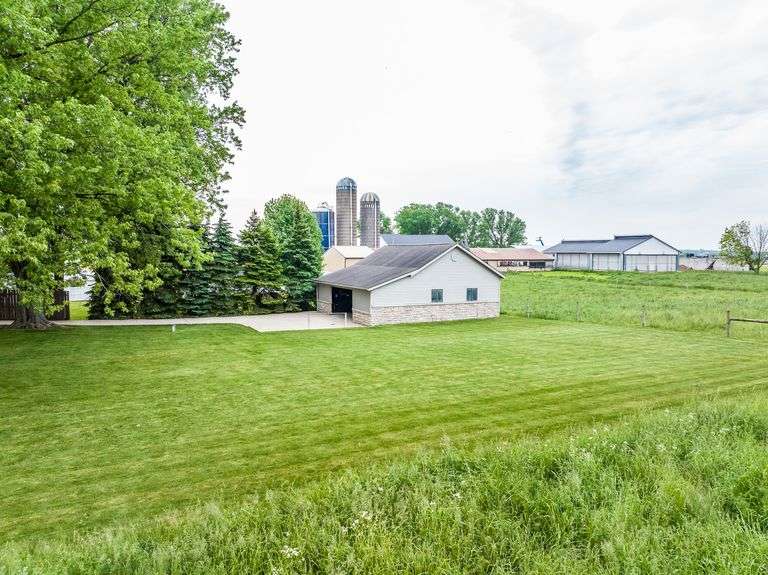 Kidron Home SOLD $593,000