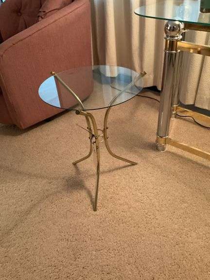 SMALL GLSS TOP END TABLE