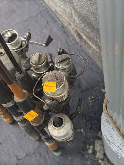 (7) Fishing Poles