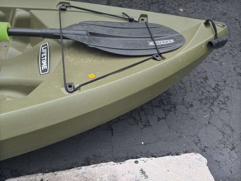 Lifetime Tamarack Plastic Canoe w/ Paddle