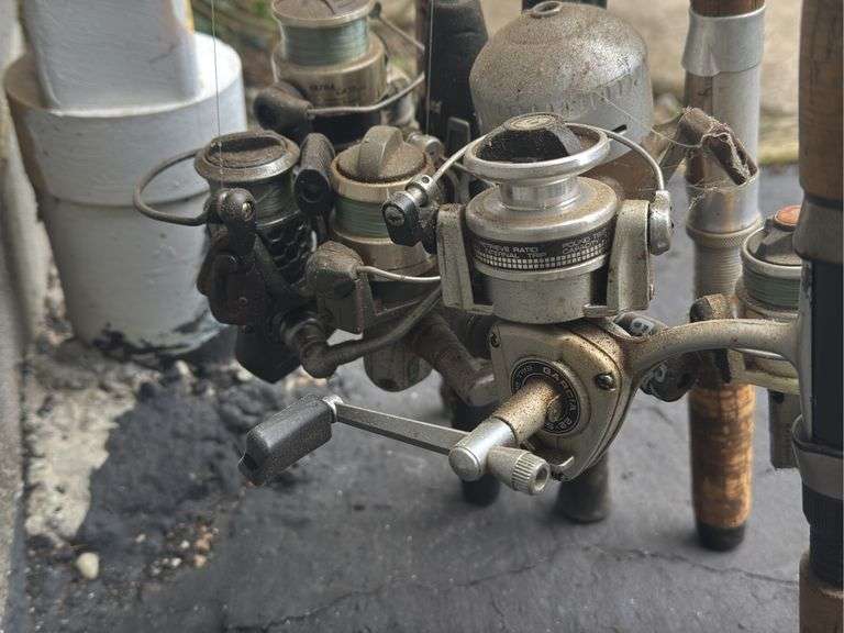 (7) Fishing Poles