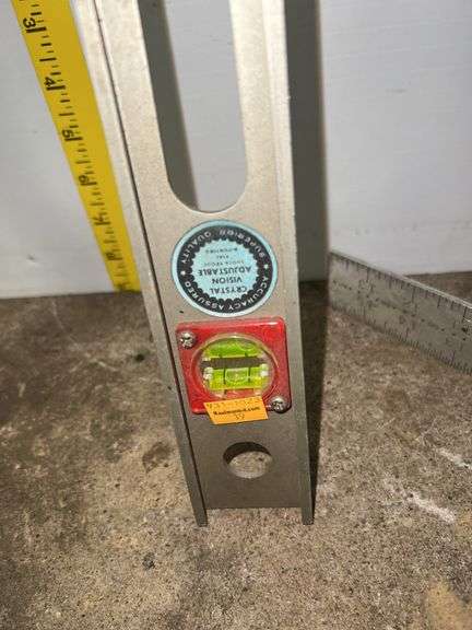 (2) Levels and Measuring Stick
