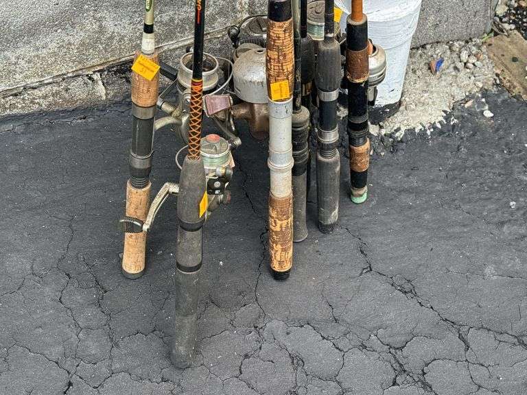 (7) Fishing Poles