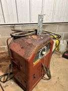 Lincoln Electric 225 Amp welder - as is